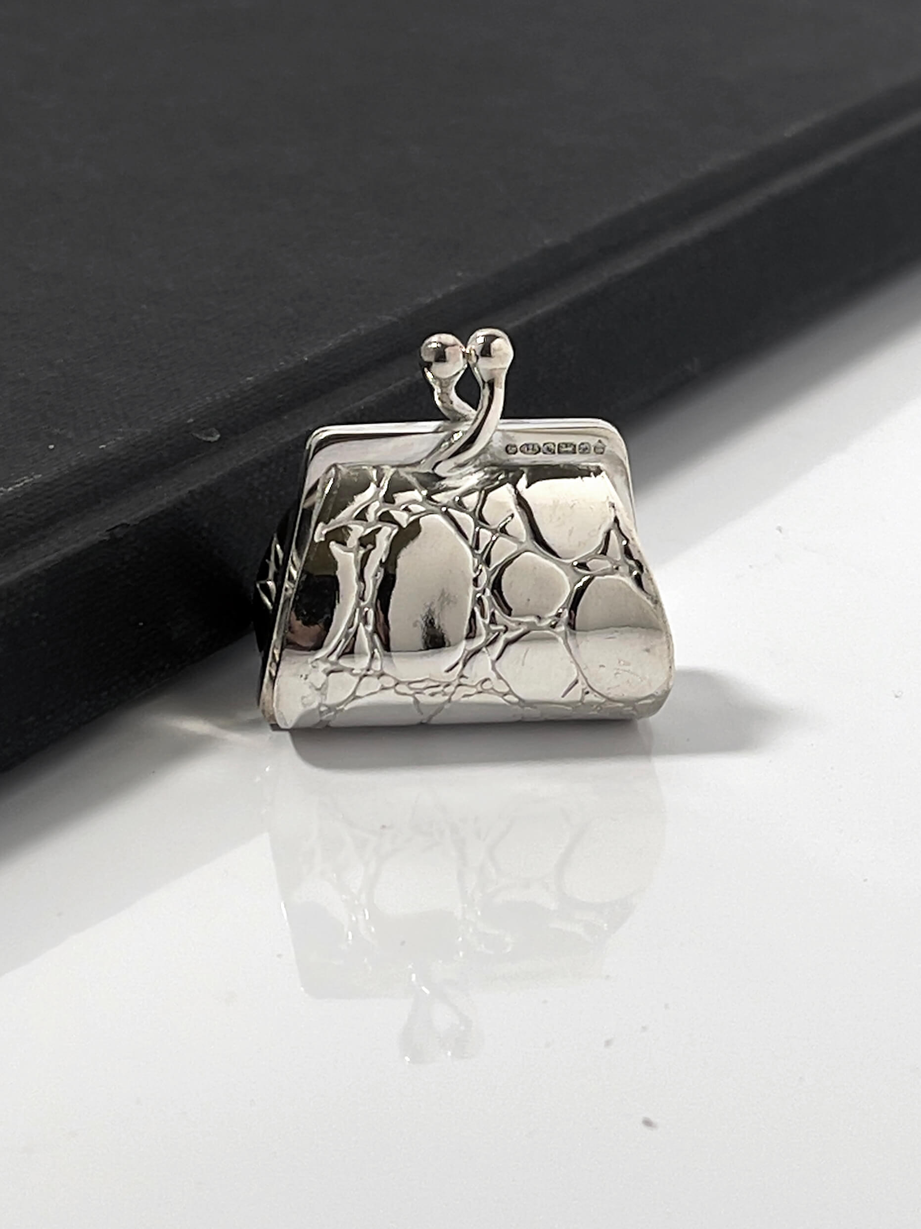 Pilleæsker i sølv "Frederikke"